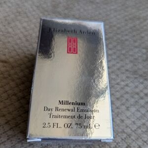 Elizabeth Arden day Renewal Emulsion 2.5 FL. Oz.